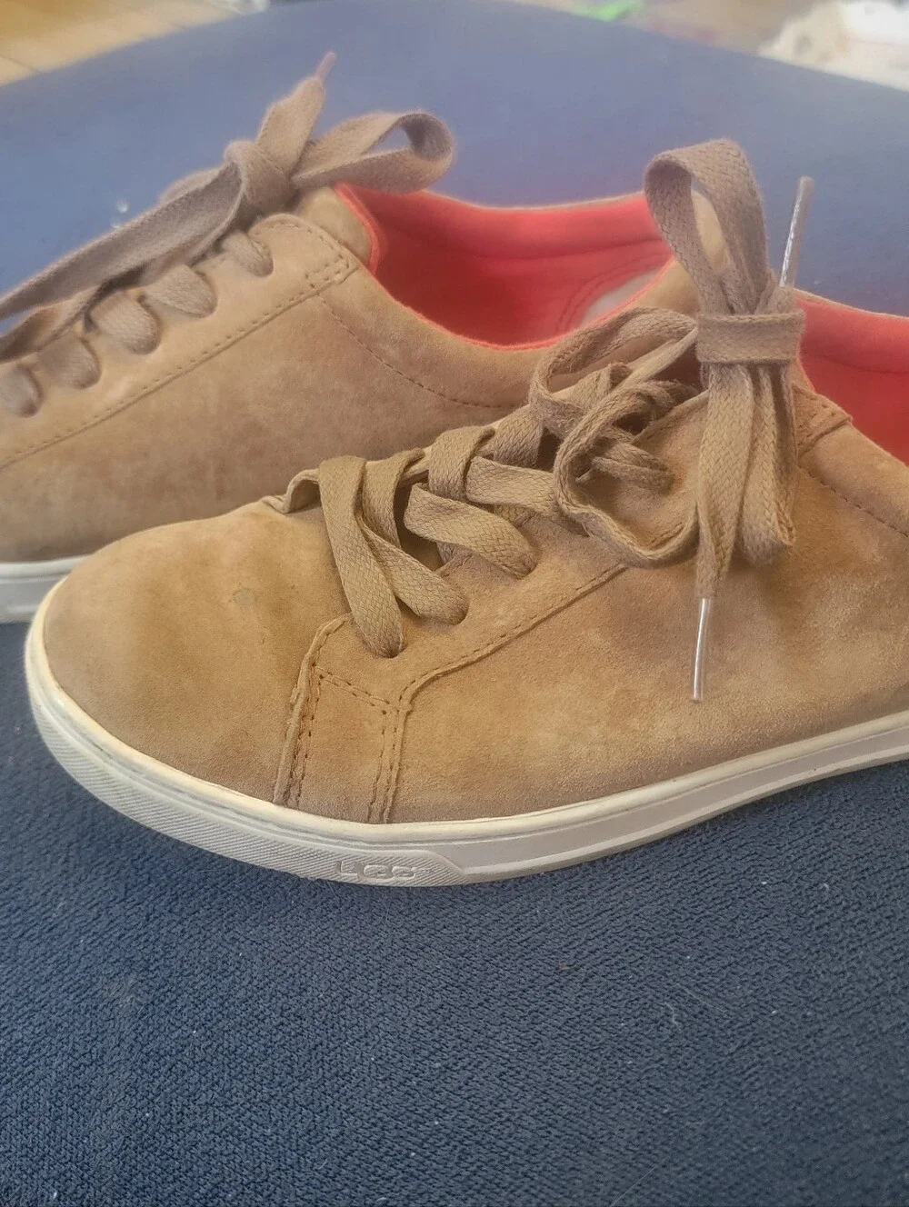UGG casual low
